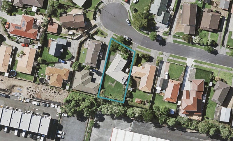 32 Heathridge Place, Burswood, Auckland - Carousel 1