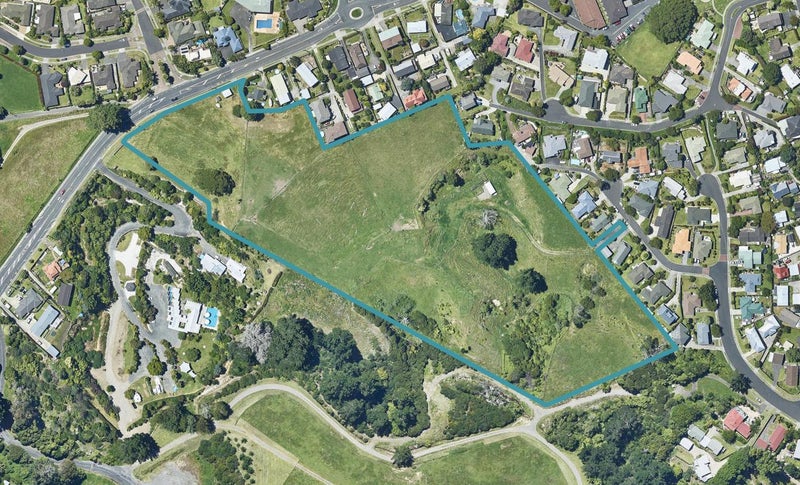 230 Cambridge Road, Bethlehem, Tauranga - Carousel 1