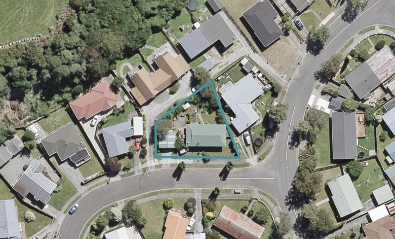 4 Tulsa Grove, Totara Park, Upper Hutt - Carousel 1