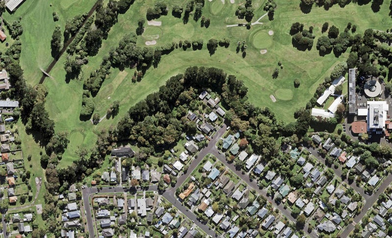 12A Norgrove Avenue, Mount Albert, Auckland - Carousel 1