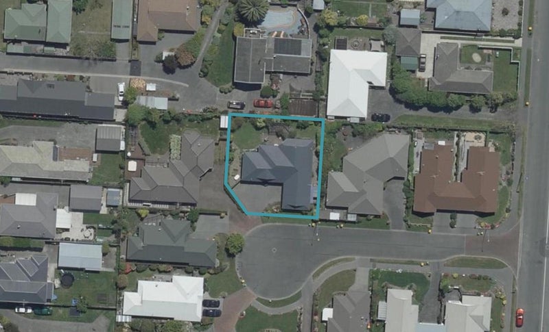 6 Hibiscus Place, Redwood, Christchurch - Carousel 1