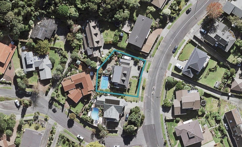 201 Chelsea View Drive, Chatswood, Auckland - Carousel 1