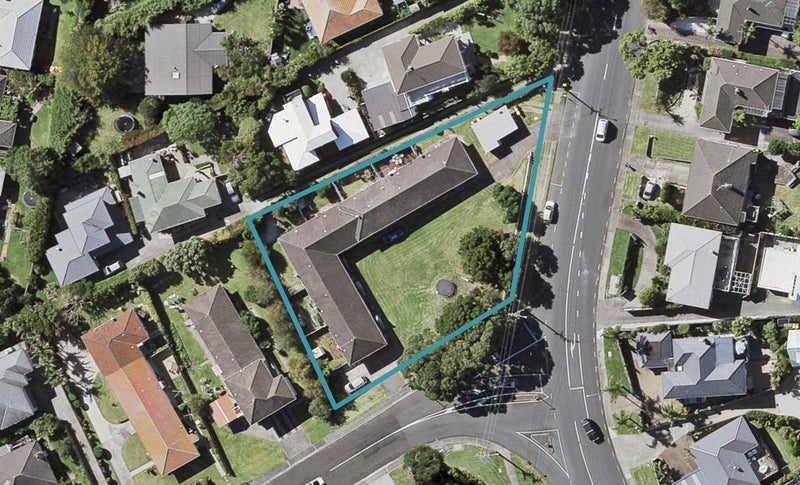 6/110 East Coast Road, Forrest Hill, Auckland - Carousel 1