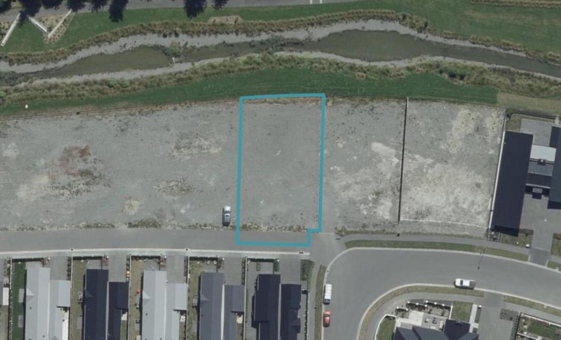 7 Faversham Lane, Casebrook, Christchurch - Carousel 1