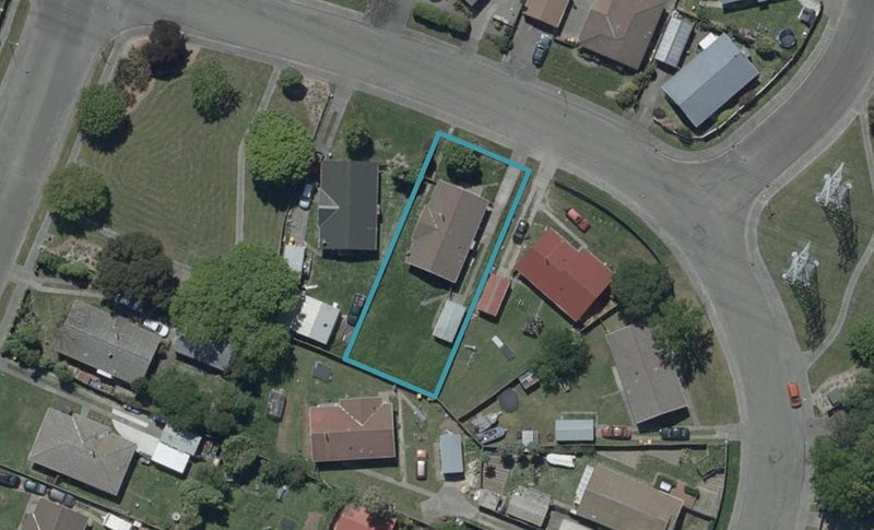 6 Pensacola Crescent, Broomfield, Christchurch - Carousel 1