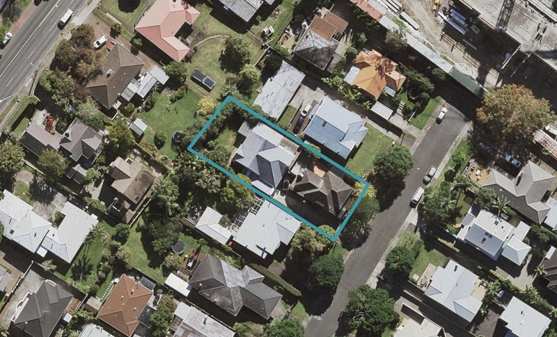 2/8 Korokino Road, Greenlane, Auckland - Carousel 1