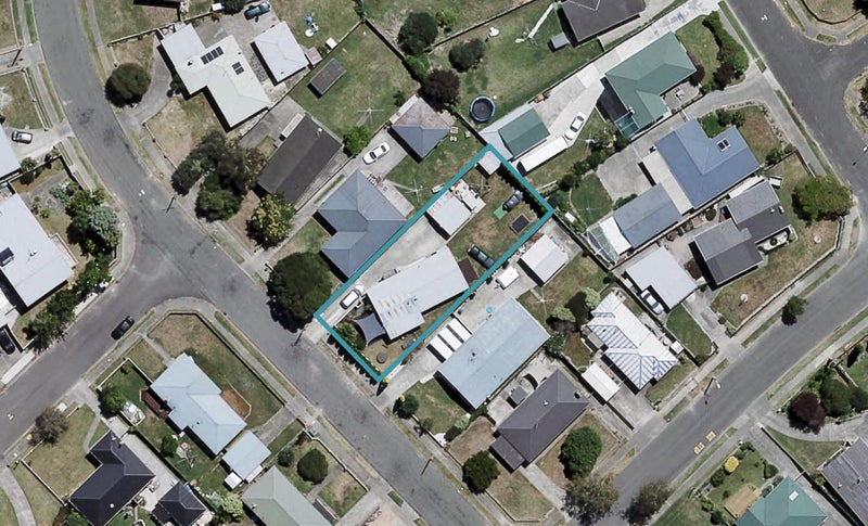 64 Oldham Avenue, Onekawa, Napier - Carousel 1