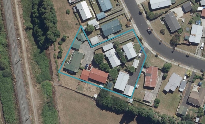13 Purcell Place, Melville, Hamilton - Carousel 1