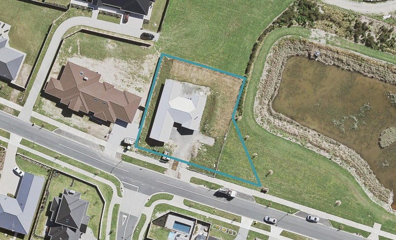 12 Parlane Drive, Huapai, Kumeu - Carousel 1