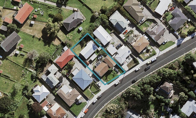2/70 College Road, Northcote, Auckland - Carousel 1