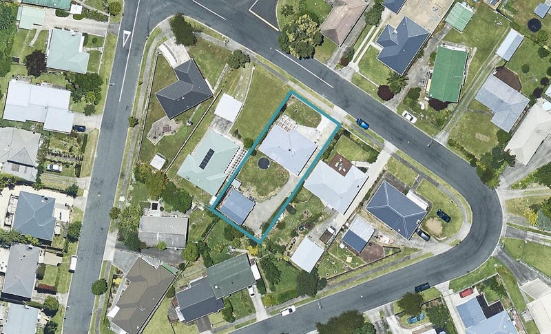 8 Argyll Road, Greerton, Tauranga - Carousel 1