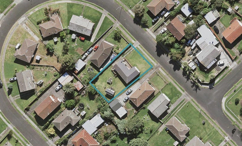 47 Heyford Close, Mangere, Auckland - Carousel 1
