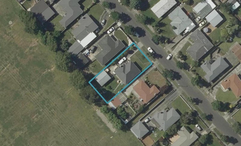 12 Aspiring Avenue, Milson, Palmerston North - Carousel 1