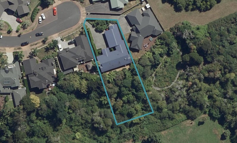 22 Raungawari Drive, Huntington, Hamilton - Carousel 1