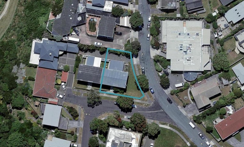 2/7 Rangitane Street, Maupuia, Wellington - Carousel 1