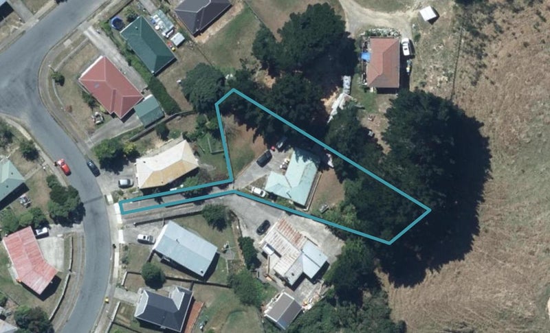 5 Marne Grove, Waitangirua, Porirua - Carousel 1