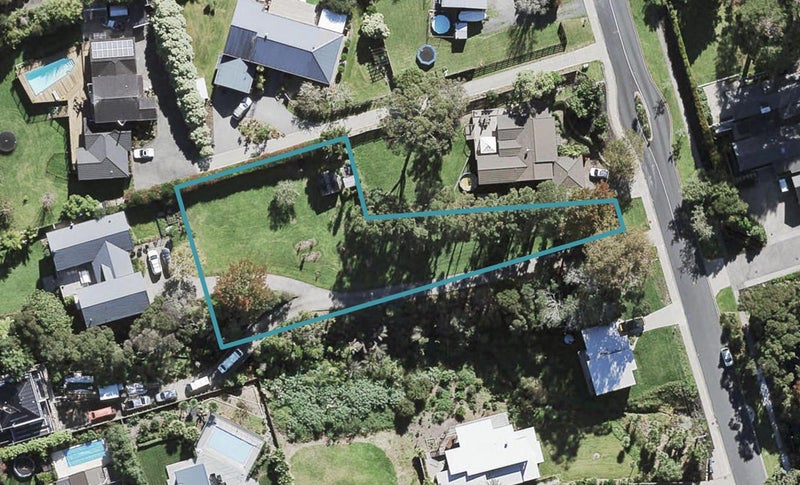 21A Churchouse Road, Greenhithe, Auckland - Carousel 1