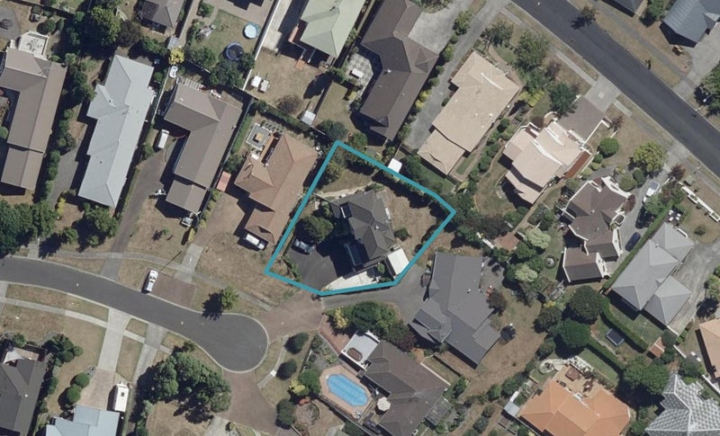 21 Prospect Place, Western Heights, Hamilton - Carousel 1