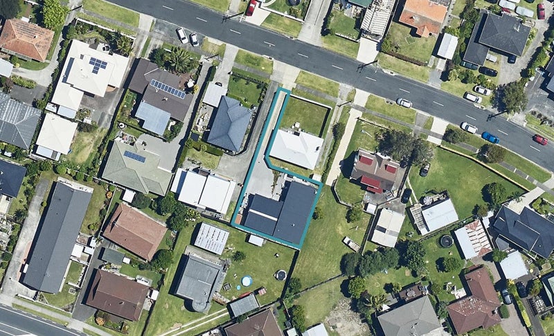 16B Ngatai Road, Otumoetai, Tauranga - Carousel 1