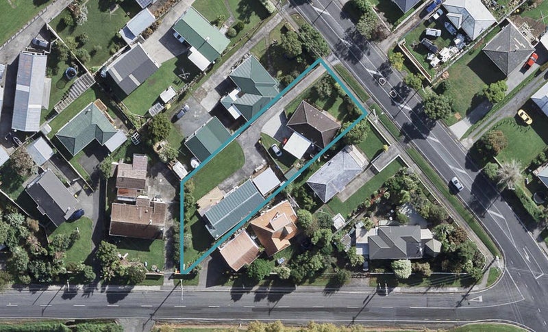 2/117 Parkhurst Road, Parakai, Helensville - Carousel 1