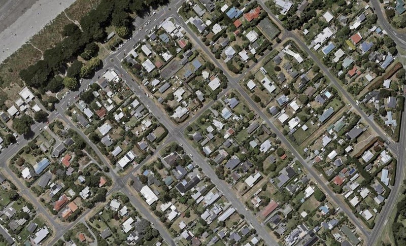 18 Ngapaki Street, Waikanae Beach, Waikanae - Carousel 1
