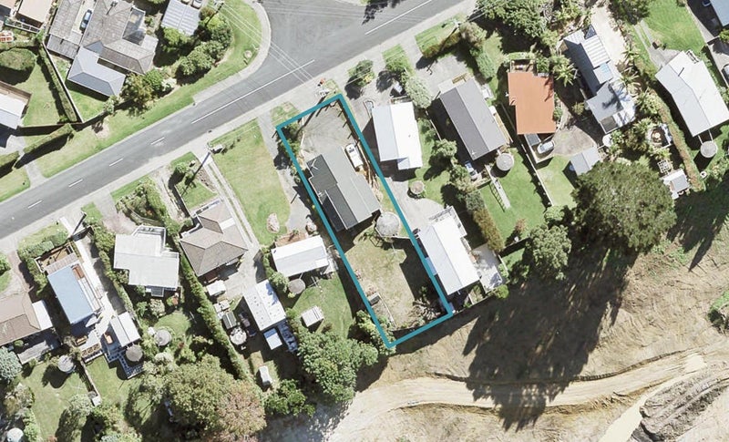 28 Scott Road, Stanmore Bay, Whangaparaoa - Carousel 1
