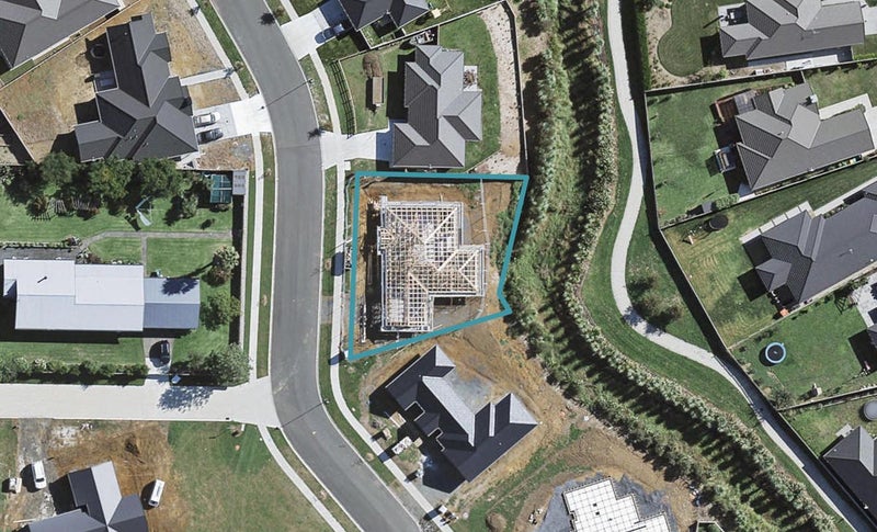 35 Pamela Christine Road, Patumahoe, Pukekohe - Carousel 1