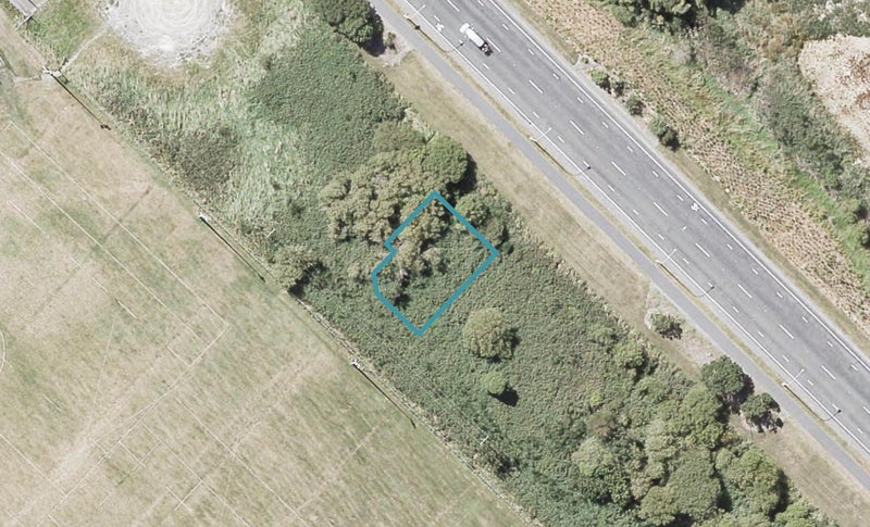42 Harry Martin Lane, Wainuiomata, Lower Hutt - Carousel 1