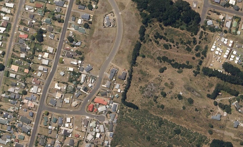 15 Taonui Street, Waitarere Beach, Levin - Carousel 1
