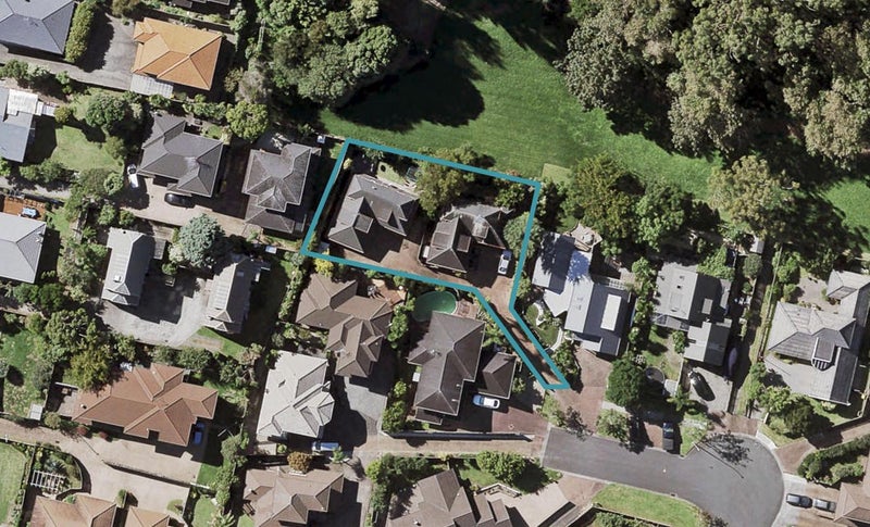 34A Britannia Place, Half Moon Bay, Auckland - Carousel 1