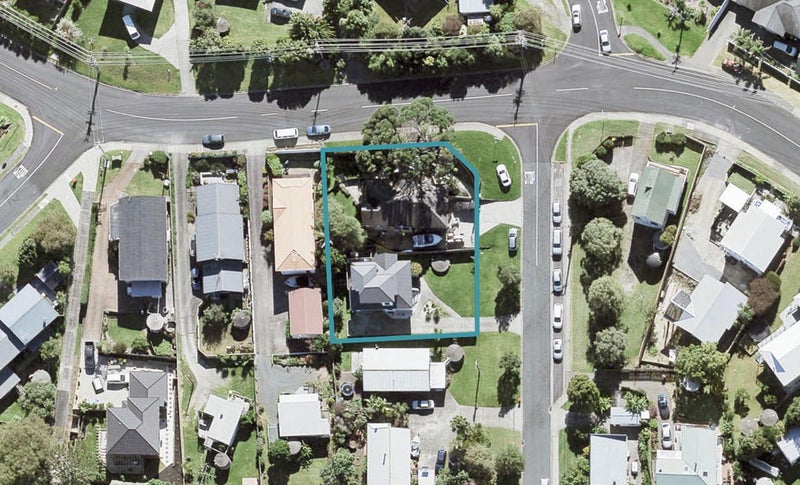 108 Stanmore Bay Road, Stanmore Bay, Whangaparaoa - Carousel 1