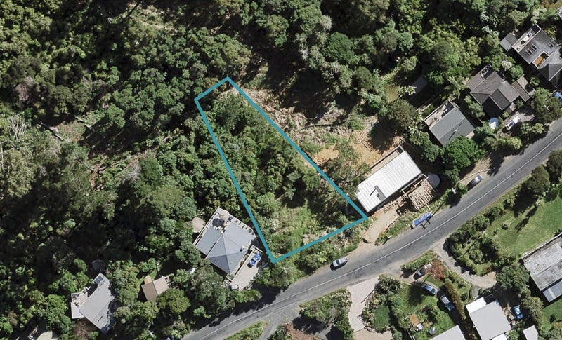28 Hauraki Road, Oneroa, Waiheke Island - Carousel 1