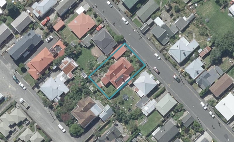 16 Baldwin Street, North East Valley, Dunedin - Carousel 1