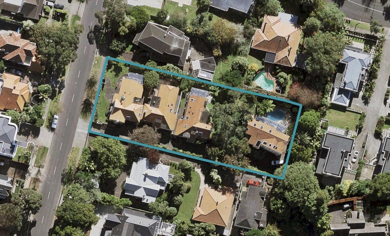 2/76 St Andrews Road, Epsom, Auckland - Carousel 1