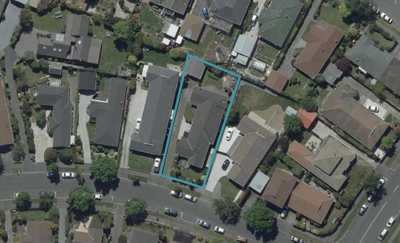 2/8 Montclare Avenue, Ilam, Christchurch - Carousel 1