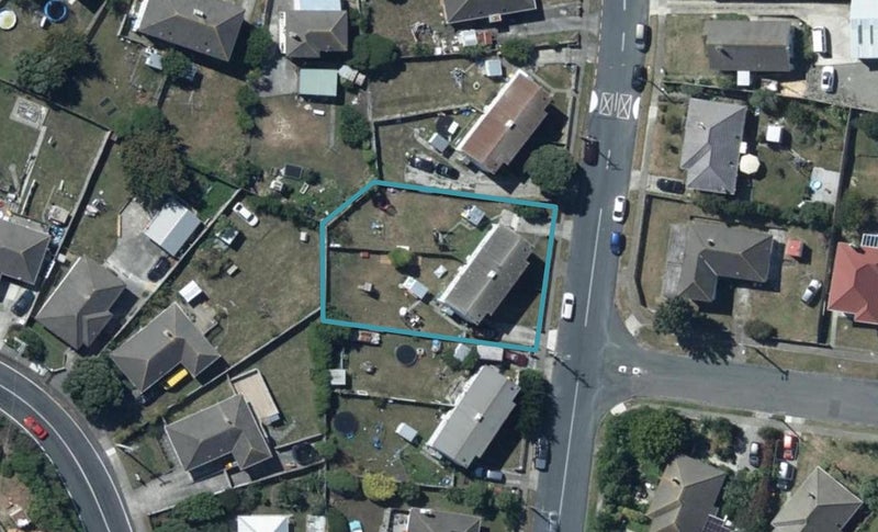 89 Dimock Street, Titahi Bay, Porirua - Carousel 1