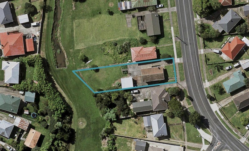 49 Ferguson Road, Otara, Auckland - Carousel 1