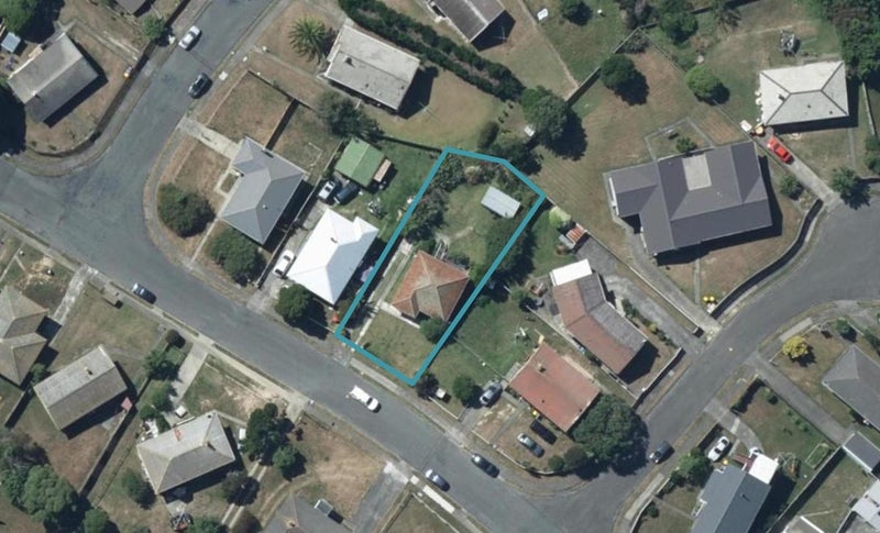 41 Rangituhi Crescent, Takapuwahia, Porirua - Carousel 1