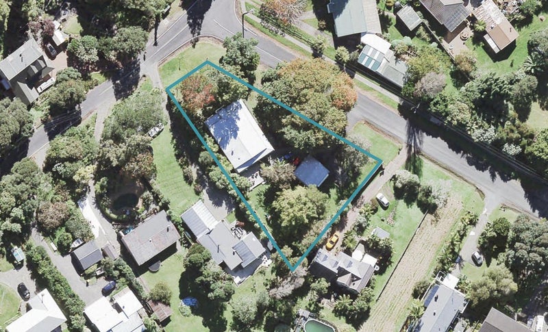 10 Opanuku Road, Henderson Valley, Auckland - Carousel 1