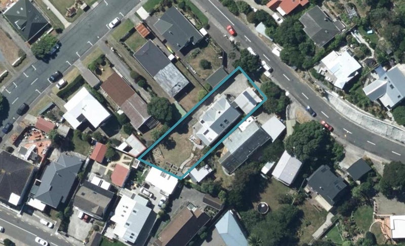 141 Motuhara Road, Plimmerton, Porirua - Carousel 1