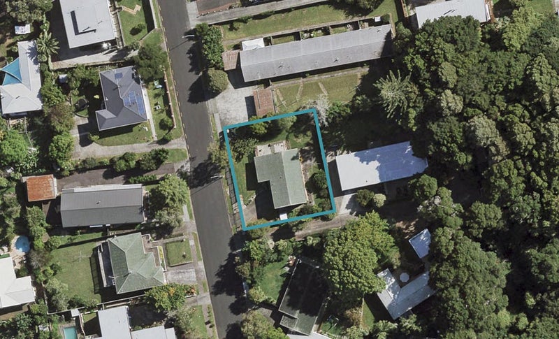 51 Scenic Drive, Hillpark, Auckland - Carousel 1