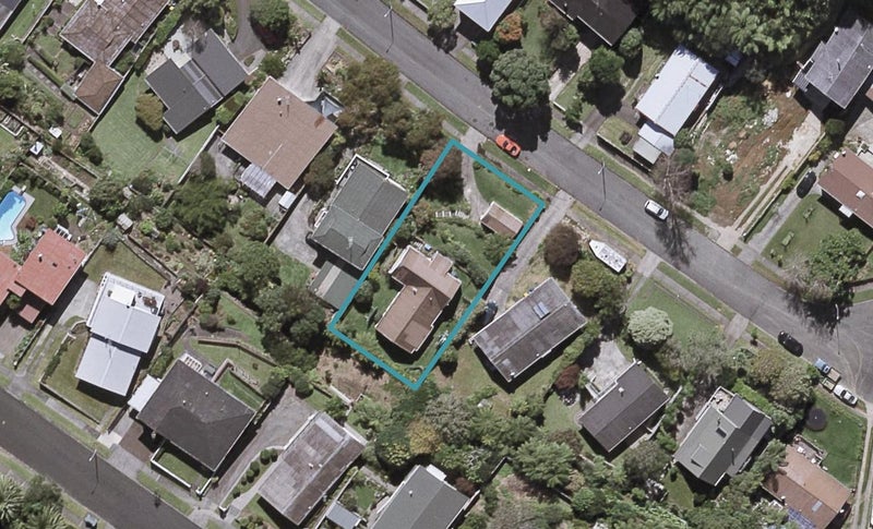 24 Ambury Place, Merrilands, New Plymouth - Carousel 1