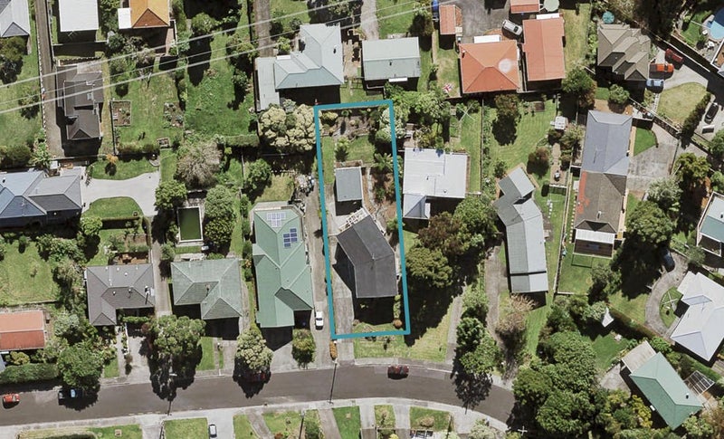 8 Kathryn Avenue, Mount Roskill, Auckland - Carousel 1