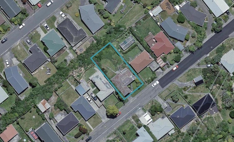 16 Link Road, Newlands, Wellington - Carousel 1