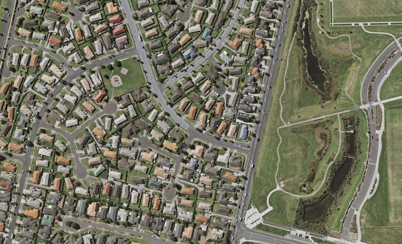 9 Michael Jones Drive, Flat Bush, Auckland - Carousel 1