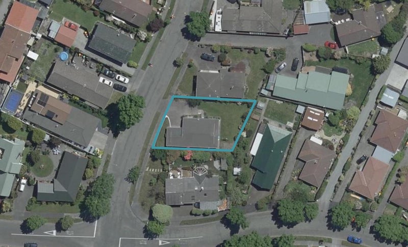 24 Connemara Drive, Northwood, Christchurch - Carousel 1
