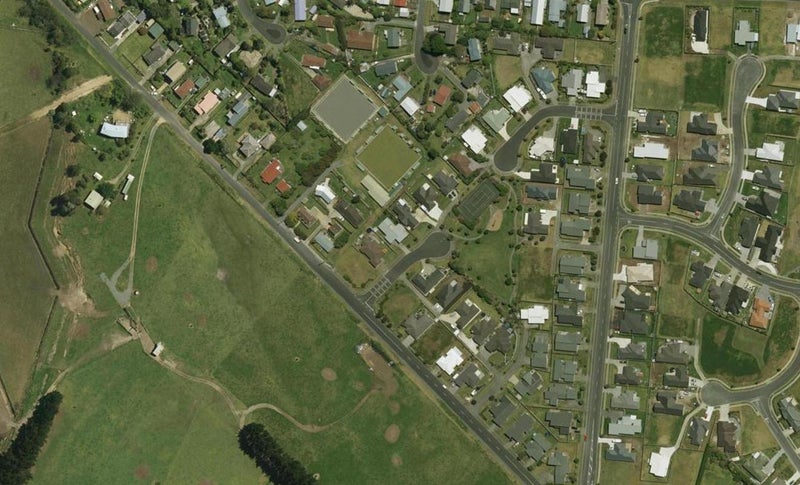 5 Endeavour Place, ONE TREE POINT, Whangarei - Carousel 1