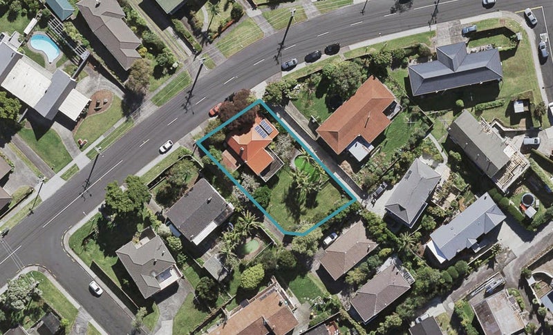 75 Coronation Road, Hillcrest, Auckland - Carousel 1