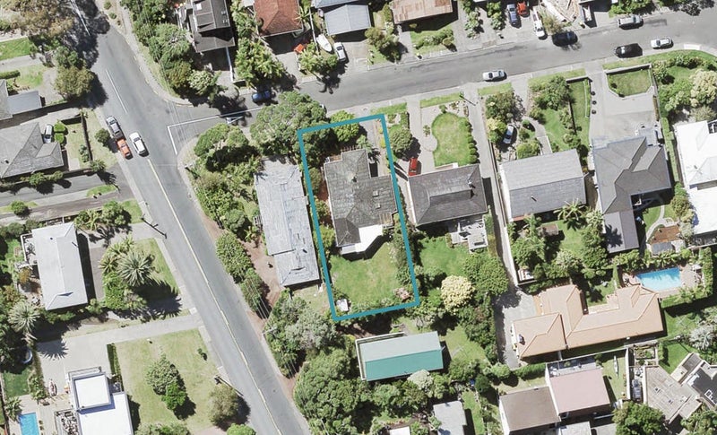 3 Red Bluff Rise, Campbells Bay, Auckland - Carousel 1