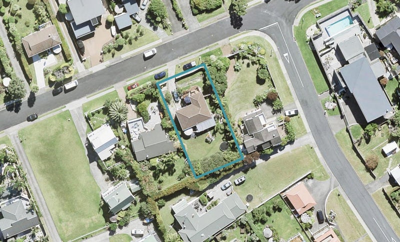 47 Pacific Parade, Army Bay, Whangaparaoa - Carousel 1
